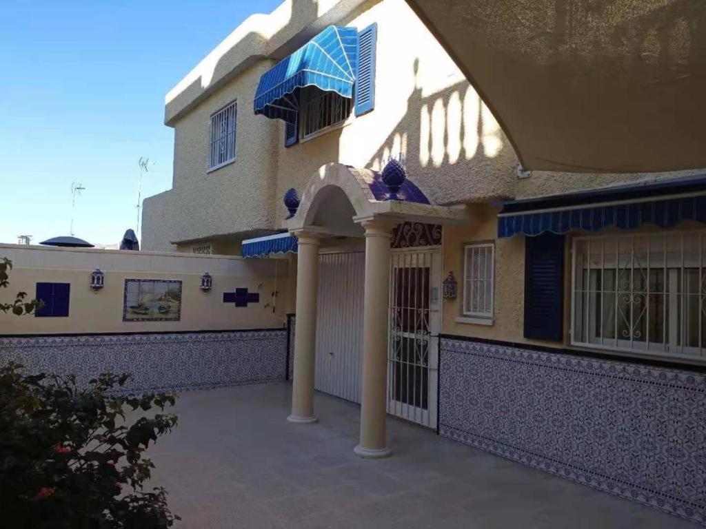 Holiday Chalet Бенідорм Екстер'єр фото