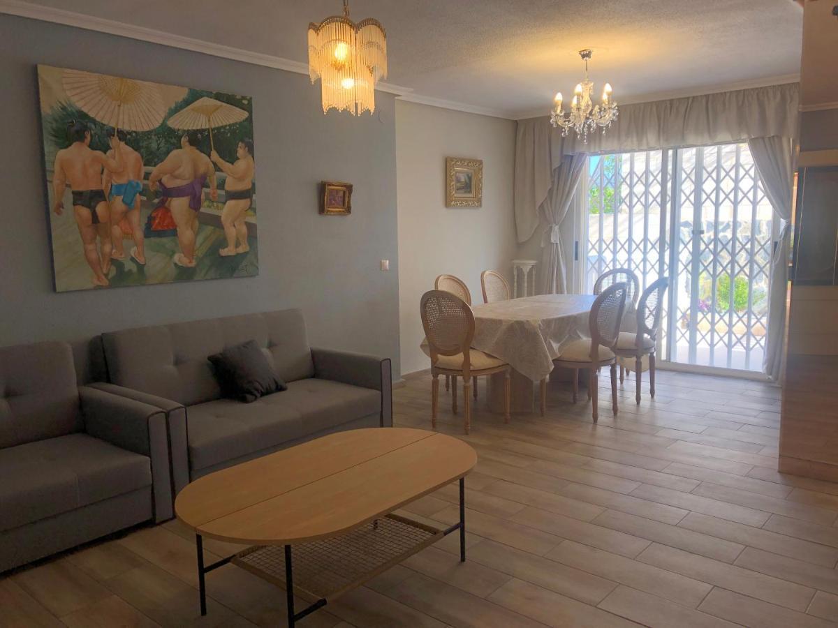 Holiday Chalet Бенідорм Екстер'єр фото
